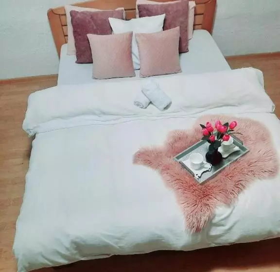 Kuća Na Dan