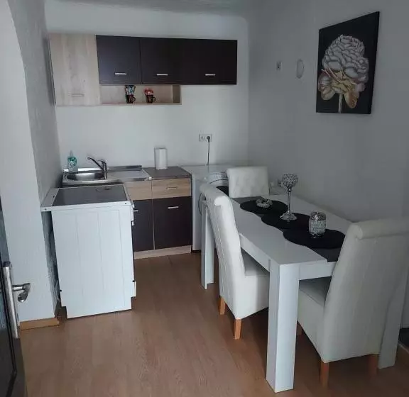 Kuća Na Dan