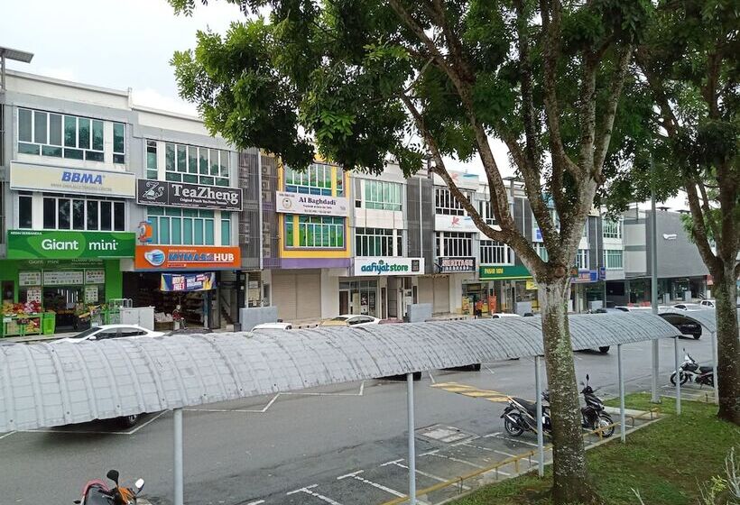 فندق على الطريق Avenue Bangi