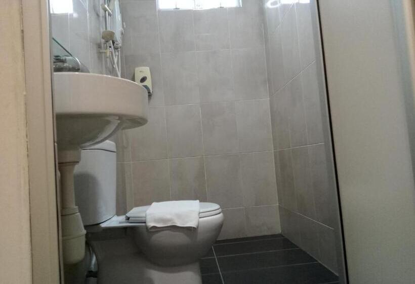 فندق على الطريق Avenue Bangi