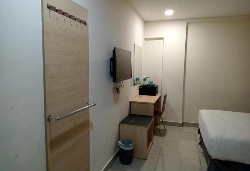 فندق على الطريق Avenue Bangi