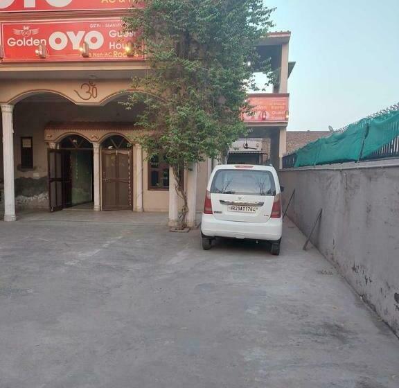 Hotel Oyo 88404 Golden Oyo Guest House