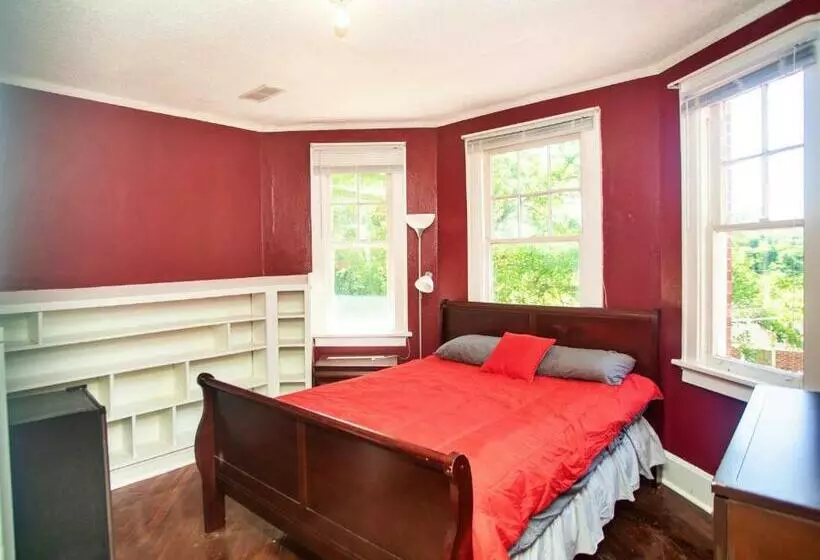 Majatalo Historic House On The Hill