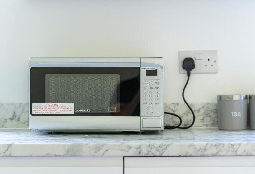 Spacious 3br House Near Southend Pier