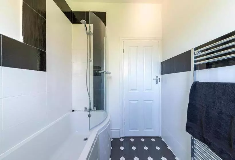 Spacious 3br House Near Southend Pier