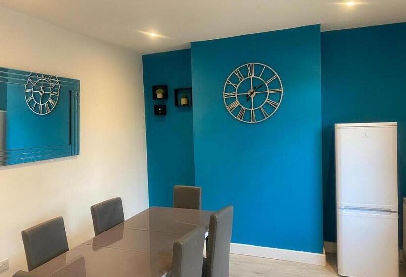 Spacious 3br House Near Southend Pier