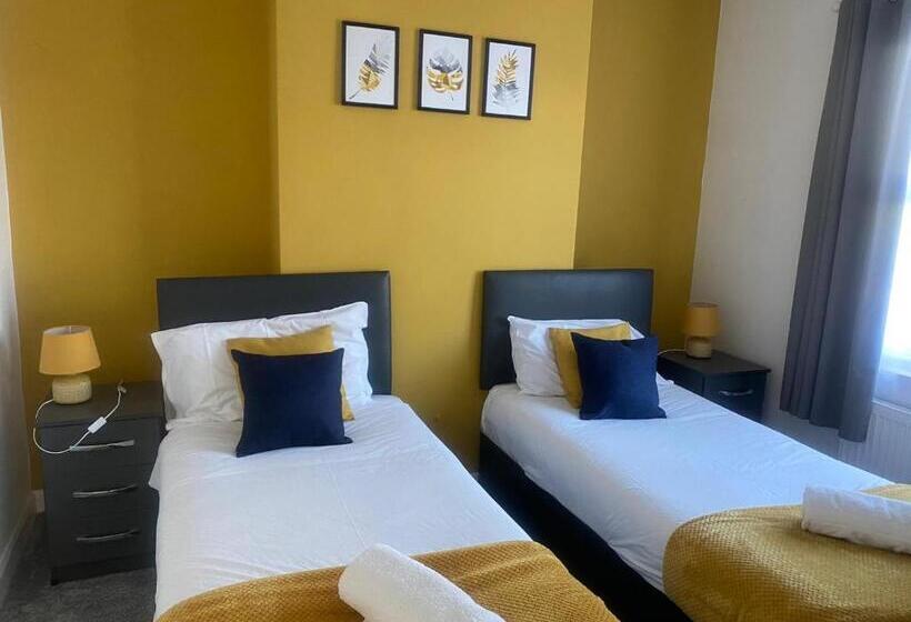 Spacious 3br House Near Southend Pier