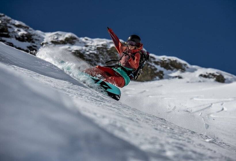 هتل Flem Mountain Lodge