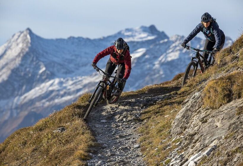 هتل Flem Mountain Lodge