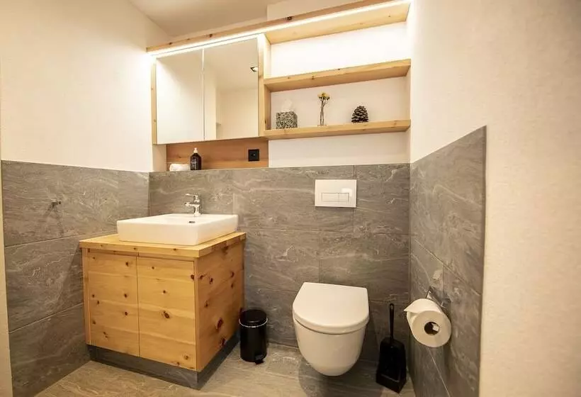 هتل Flem Mountain Lodge