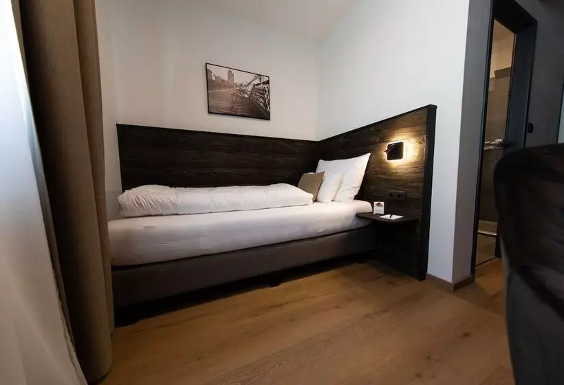 Self Check In Hotel Vinoq Zistersdorf