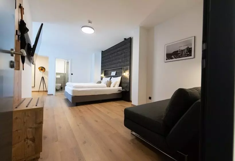 Self Check In Hotel Vinoq Zistersdorf