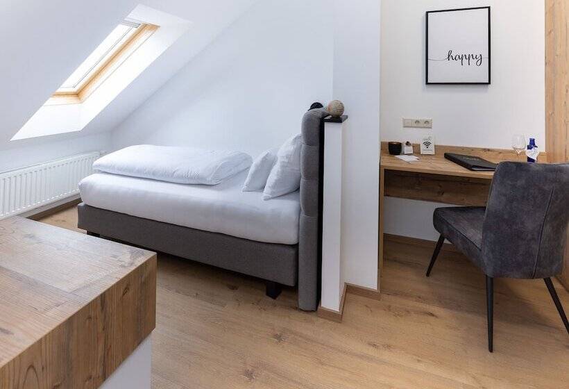 Self Check In Hotel Vinoq Zistersdorf