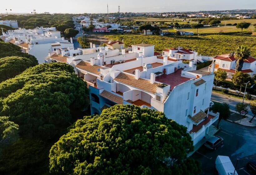 Casa Falesia T2 Garden View 5 Min From The Beach Wifi