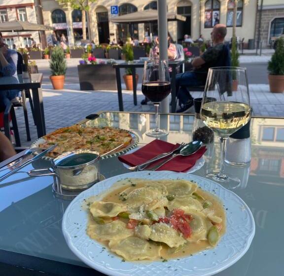 Exklusives Apartment In Bester Lage In Tbb