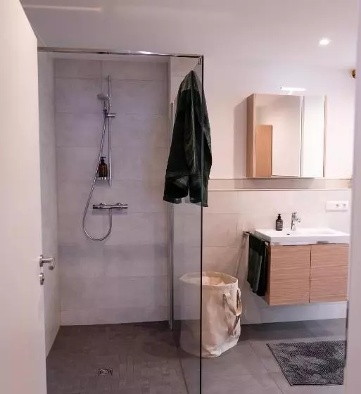 Exklusives Apartment In Bester Lage In Tbb