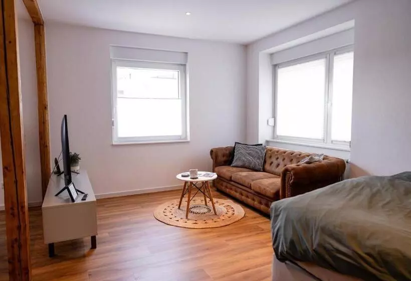 Exklusives Apartment In Bester Lage In Tbb