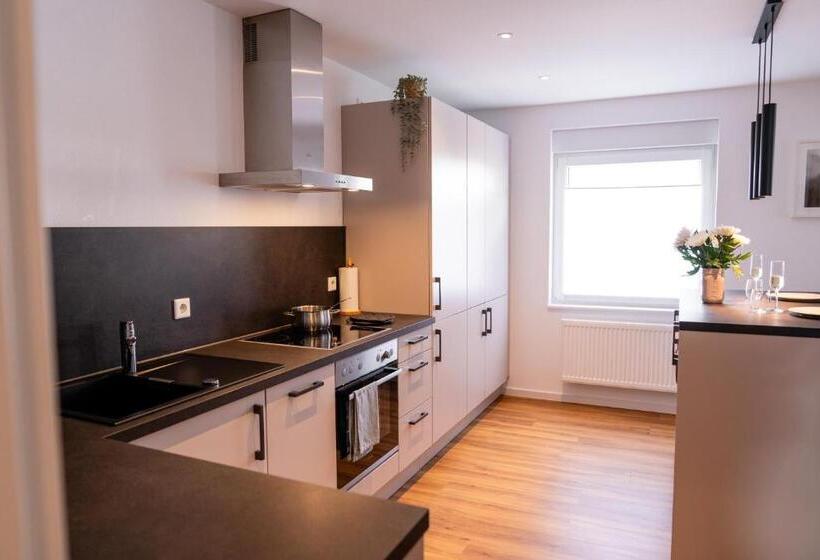 Exklusives Apartment In Bester Lage In Tbb