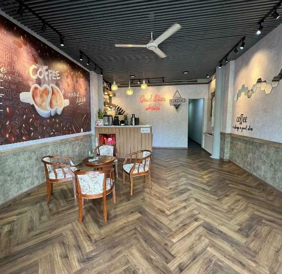 پانسیون Golf Star