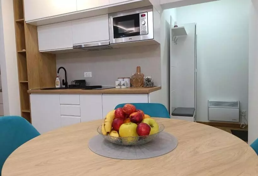 Apartman Lola