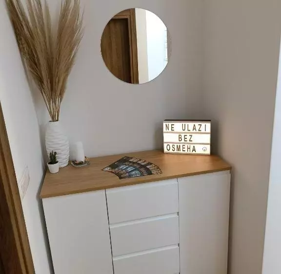 Apartman Lola