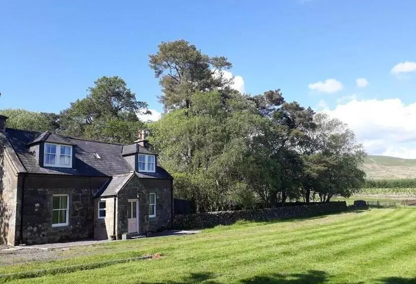 Beautiful Traditional Secluded Country Cottage