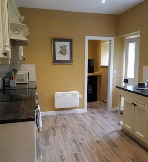 Beautiful Traditional Secluded Country Cottage