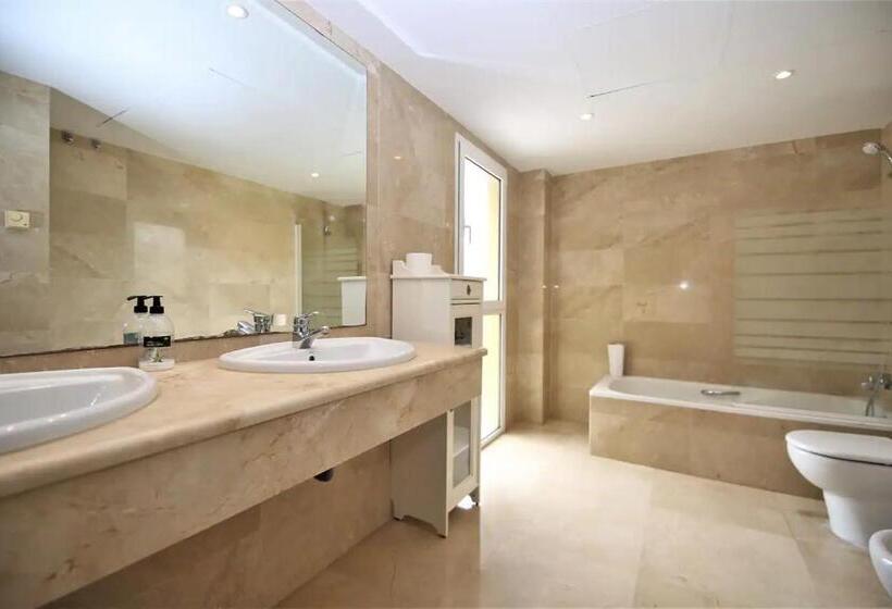 El Coral Apartment First Beach Line