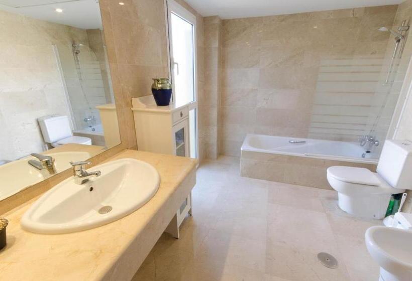 El Coral Apartment First Beach Line