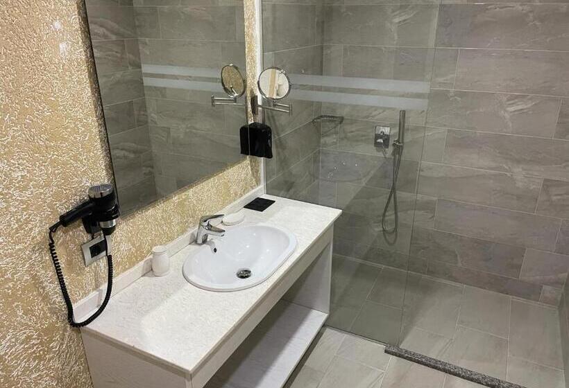 هتل 3b Suites Boutique