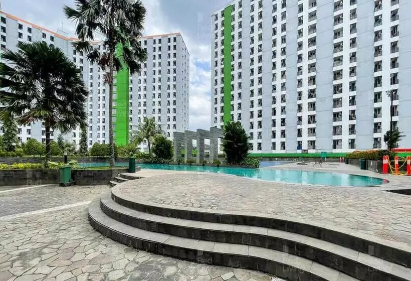 ホテル Redliving Apartemen Green Lake View Ciputat   Pelangi Rooms 1 Tower E