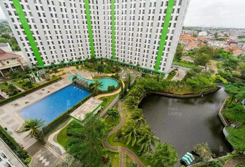 ホテル Redliving Apartemen Green Lake View Ciputat   Pelangi Rooms 1 Tower E