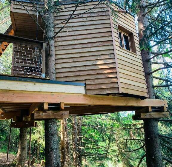 تختخواب و صبحانه Cabane Dans Las Arbres   Valmo Insolite