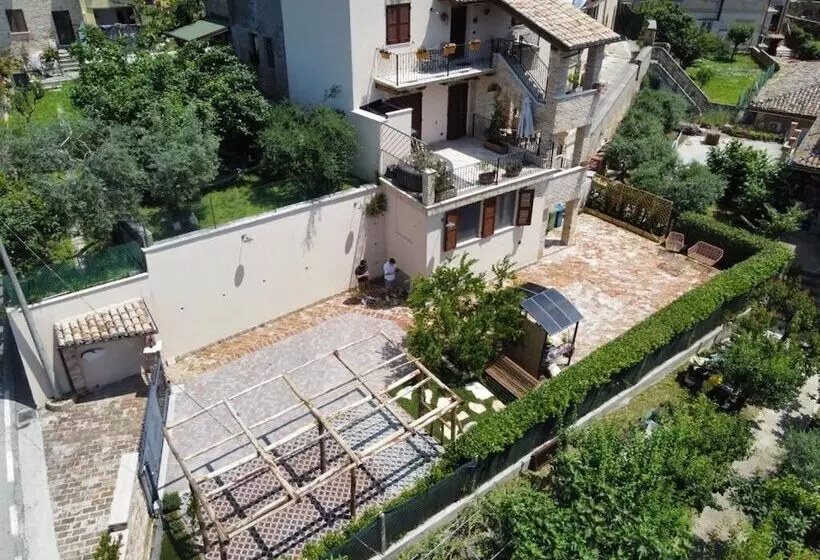 Aamiaismajoitus (B&B) La Casa Delle Api