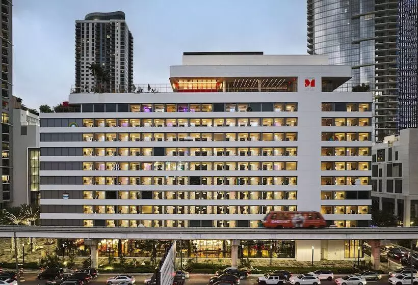 هتل Citizenm Miami Worldcenter