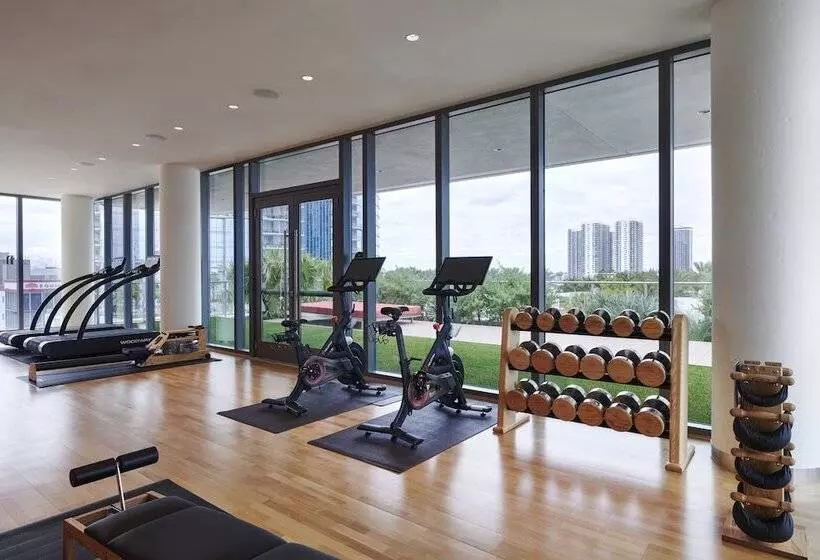 هتل Citizenm Miami Worldcenter