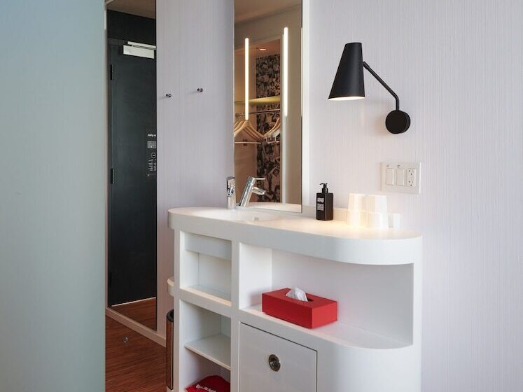 בית מלון כפרי Citizenm Miami Worldcenter