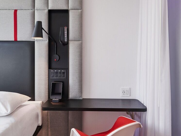 בית מלון כפרי Citizenm Miami Worldcenter