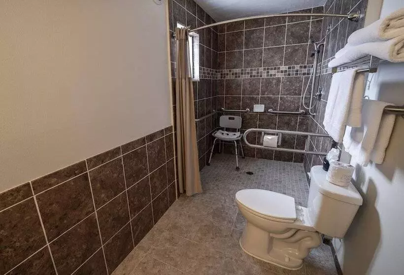 ホテル Clover Creek Inn