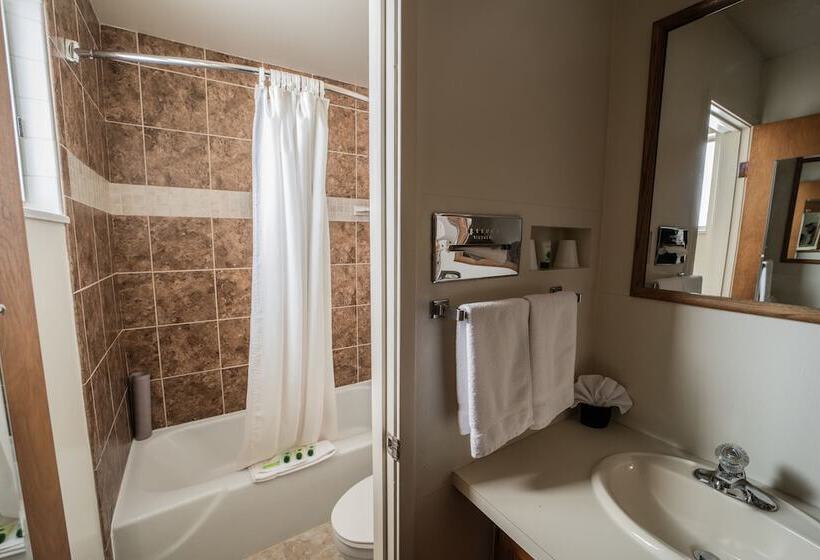 호텔 Clover Creek Inn