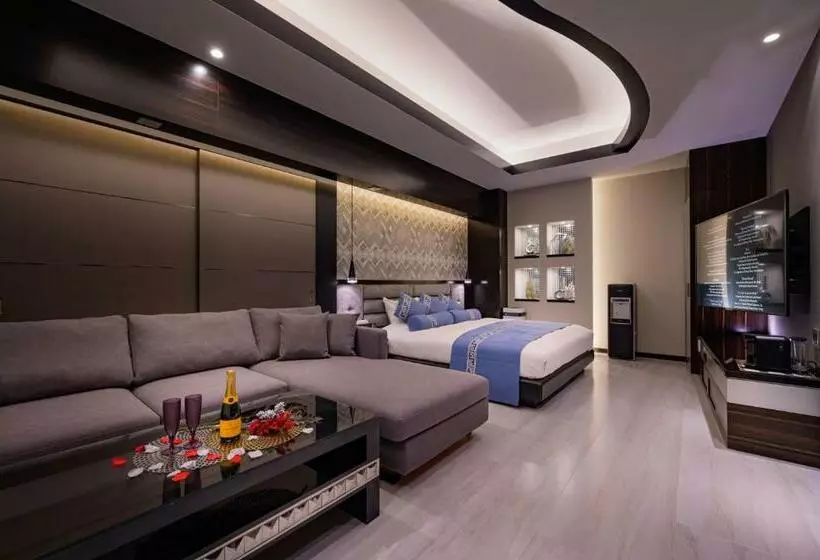 ホテル Dior7つくば