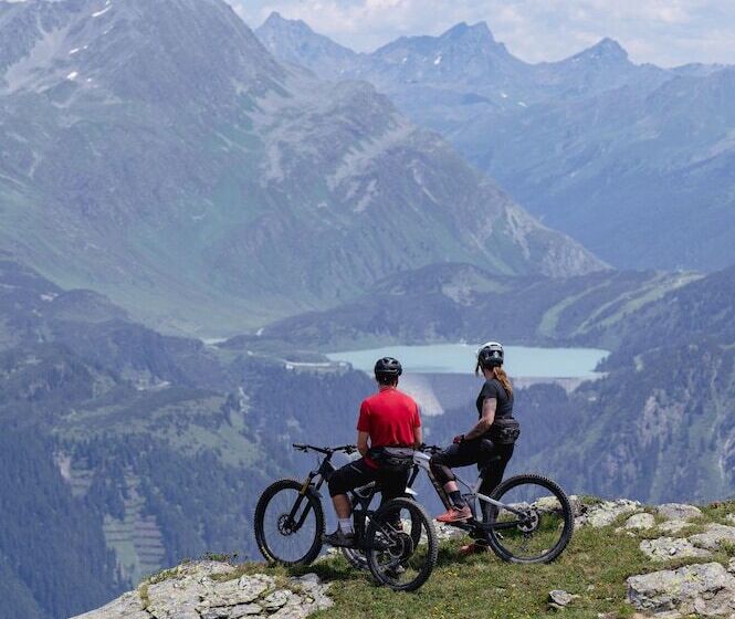 호텔 Revier Mountain Lodge Montafon