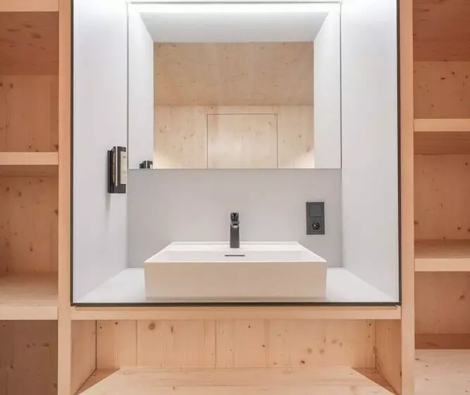 Hotelli Revier Mountain Lodge Montafon