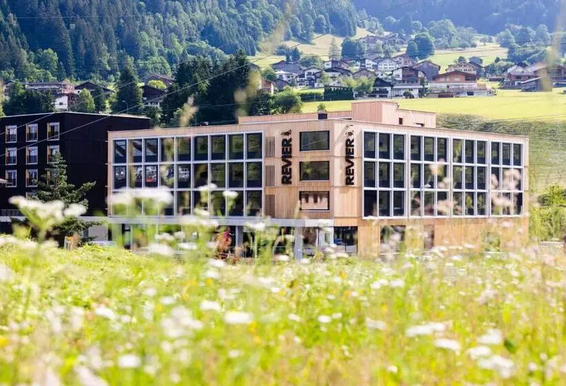 Hotelli Revier Mountain Lodge Montafon