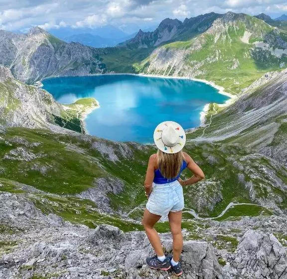 Hotelli Revier Mountain Lodge Montafon