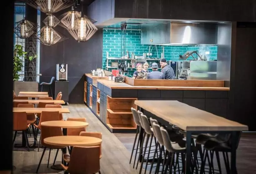 Hotelli Revier Mountain Lodge Montafon