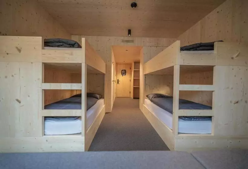 Hotelli Revier Mountain Lodge Montafon