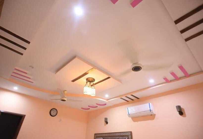 هتل Shaheen Continental Multan