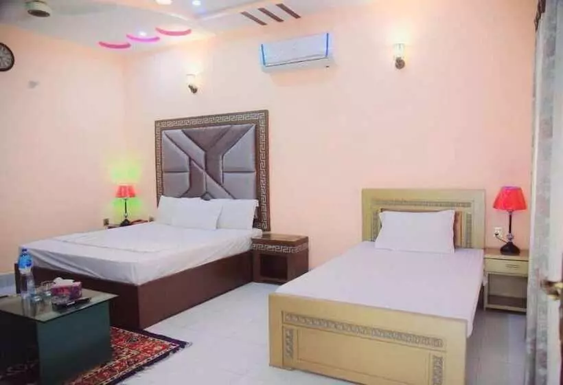 هتل Shaheen Continental Multan