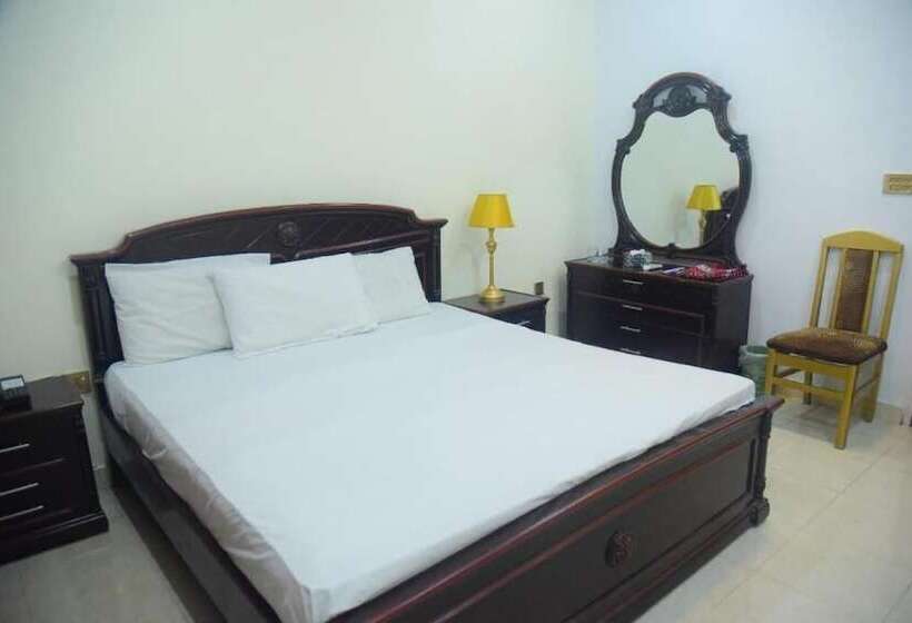 هتل Shaheen Continental Multan